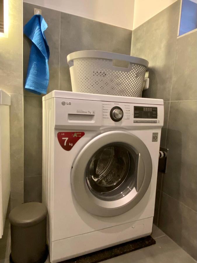 Traumhafte 115 Qm Ferienwohnung Am Steinhuder Meer, Ruhig, Komfortabel, Loggia, Parkplatz, Wifi Wunstorf Kültér fotó