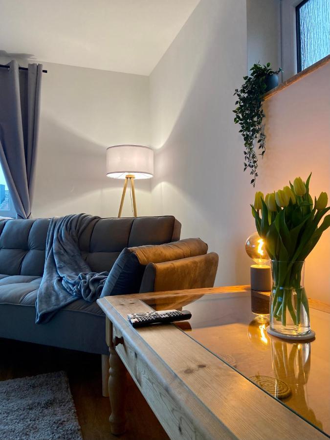 Traumhafte 115 Qm Ferienwohnung Am Steinhuder Meer, Ruhig, Komfortabel, Loggia, Parkplatz, Wifi Wunstorf Kültér fotó