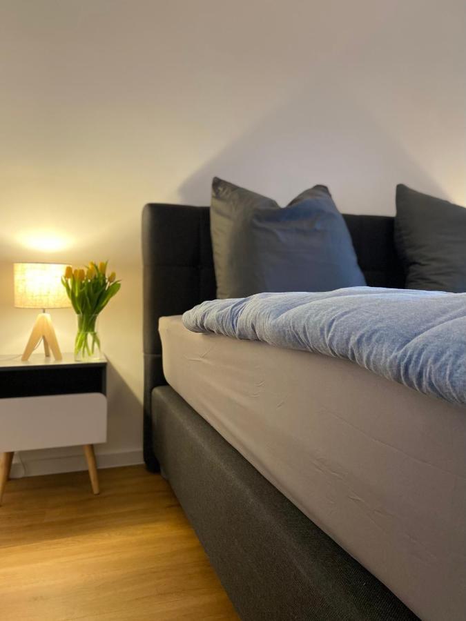 Traumhafte 115 Qm Ferienwohnung Am Steinhuder Meer, Ruhig, Komfortabel, Loggia, Parkplatz, Wifi Wunstorf Kültér fotó