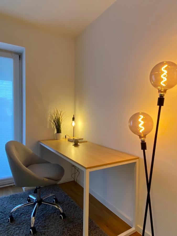 Traumhafte 115 Qm Ferienwohnung Am Steinhuder Meer, Ruhig, Komfortabel, Loggia, Parkplatz, Wifi Wunstorf Kültér fotó